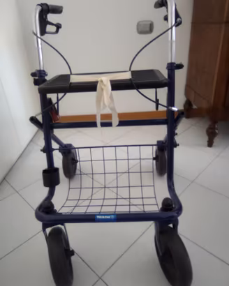 Deambulatore per anziani