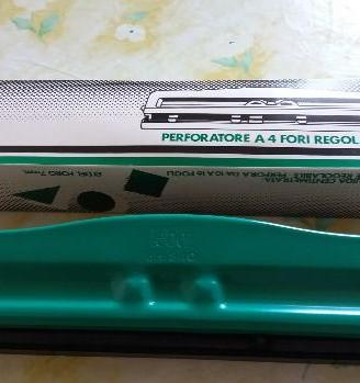 Perforatore fogli