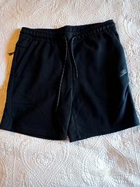 Pantaloncino Nike Tech 