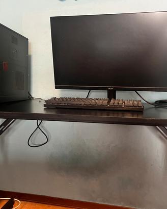 PC+ Monitor + tavolo da computer