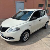 Lancia Ypsilon 1.2 69 CV 5 porte GPL Ecochic Silve