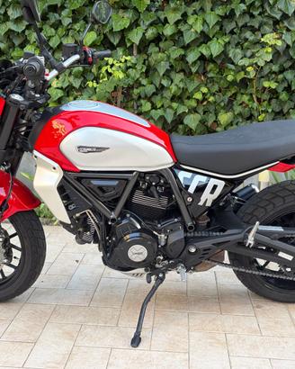 Ducati Scrambler Icon Red