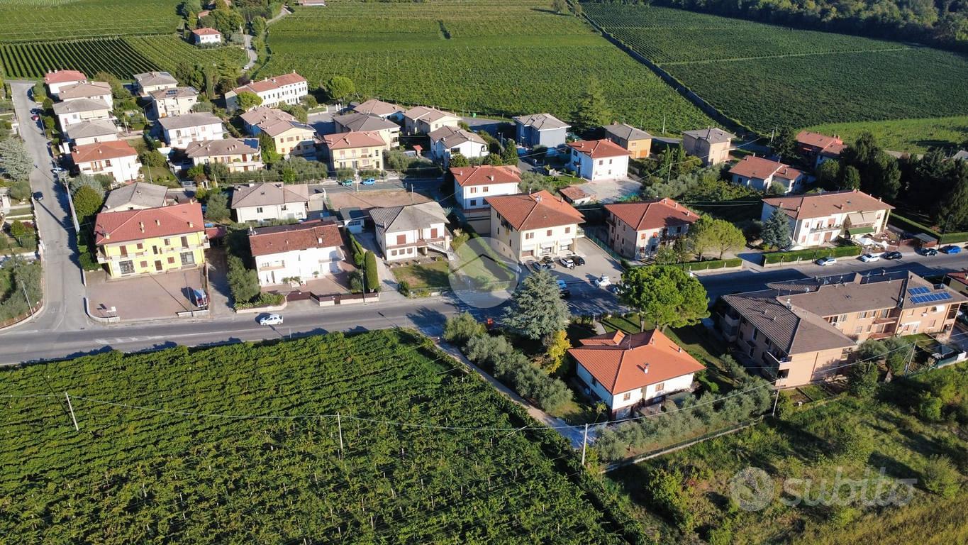 TER. RESIDENZIALE A ILLASI - View 2