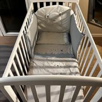 Culla in legno bianca + materasso e accessori