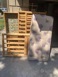 Letto con sponde per bambini e materasso