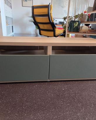 Mobile IKEA Besta
