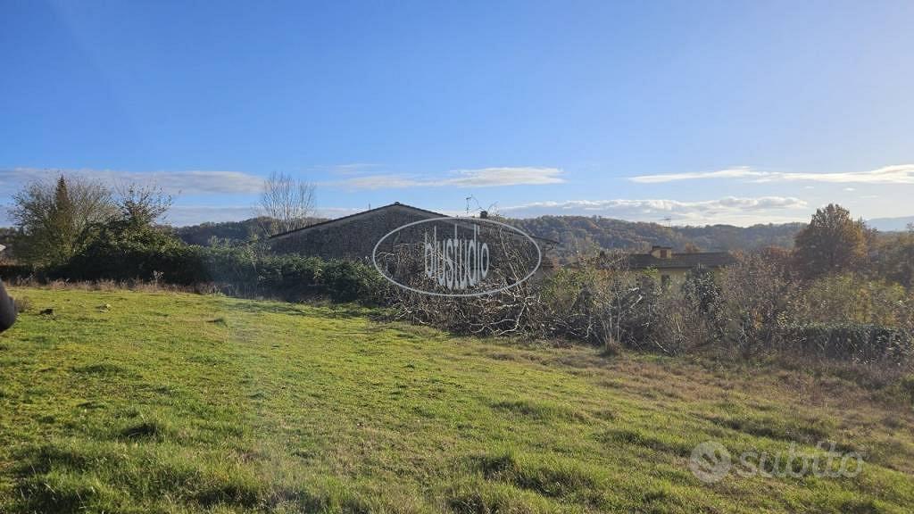Rustico / Casale di 550 m² con 5 locali a Reggello - Altro