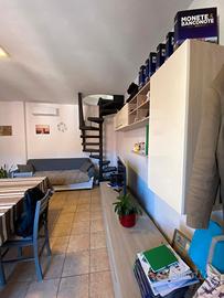 Appartamento arredato su due livelli