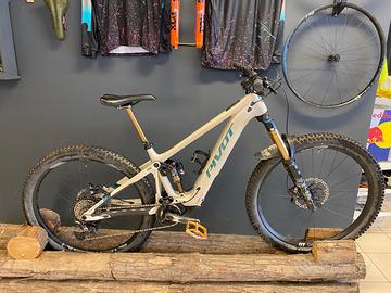 Pivot Shuttle AM Pro X0 Taglia M