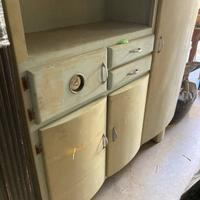 Credenza anni '50 - modello con ante bombate