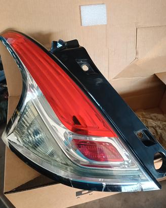 stop fanale posteriore lancia Ypsilon 