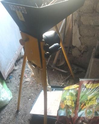 Mulino per cereali uso zootecnico