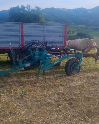 carrello porta attrezzi Nardi  + aratro Sogema