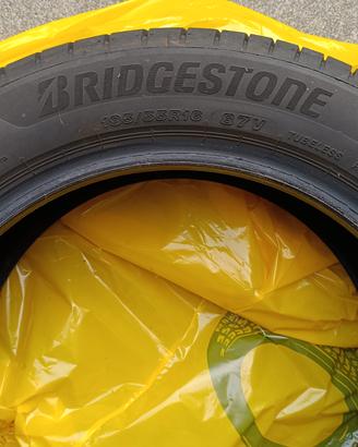 Treno pneumatici Bridgestone 195/55R16