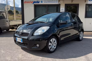 Toyota Yaris 1.4 D-4D DPF 5 porte Sol