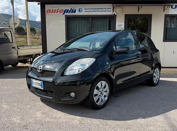 Toyota Yaris 1.4 D-4D DPF 5 porte Sol