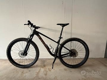 Trek Roscoe 7 colore matte black  taglia L