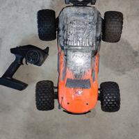 Macchina RC con accessori 