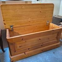 Cassapanca in legno abete massiccio nuova