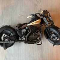 Modellino Moto custom in metallo