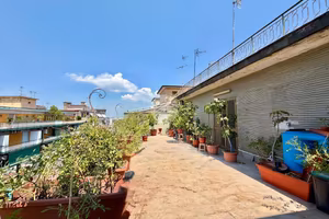 4 LOCALI A CASAVATORE