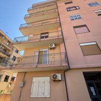 Ampio appartamento 140mq con garage . P. Armerina