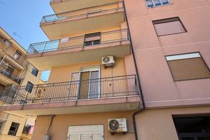 Ampio appartamento 140mq con garage . P. Armerina