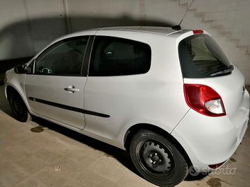 Clio 1.2 TCe 100CV 2010 – Da sistemare  - 2000€