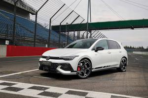 Volkswagen Golf GTI Clubsport 2.0 TSI 221 KW DSG
