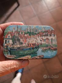 N 2 Scatola anni 50 di latta