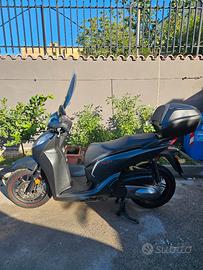 Honda SH 300 SPORT 