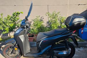 Honda SH 300 SPORT 