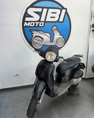 Aprilia Scarabeo 200