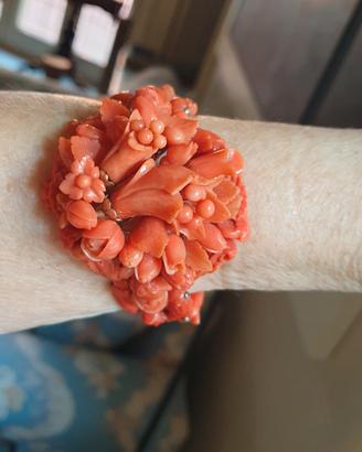 antico gioiello in corallo Sciacca