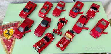 Lotto di 12 automodelli in metallo die-cast