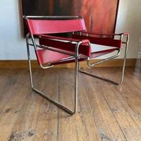 Poltrona WASSILY B3 in cuoio rosso MDF ITALIA