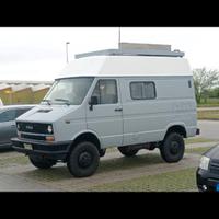 Camper Daily 4x4