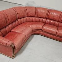 Divano in pelle rosso