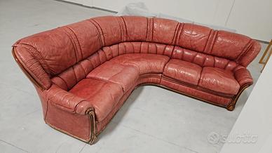 Divano in pelle rosso