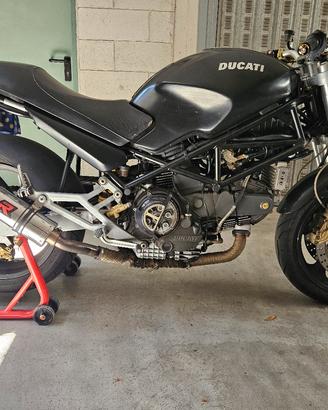 ducati monster 900