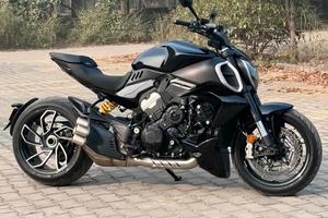 Ducati Diavel V4 - NUOVA SOLO 60KM