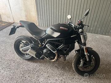 Ducati Monster 797
