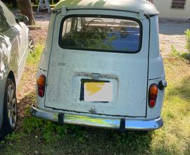 Renault 4. Auto epoca