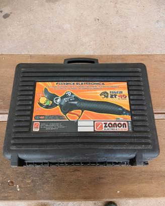 Forbici a batteria a zaino