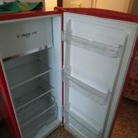 frigor   Hisense. usato pochissimo colore rosso 