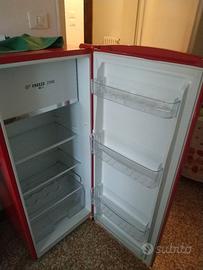 frigor   Hisense. usato pochissimo colore rosso 