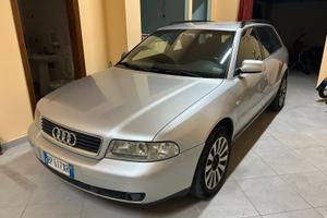 Audi A 4 V 2.5V6