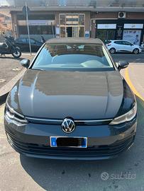 Volkswagen Golf 8 1.5 TGI
