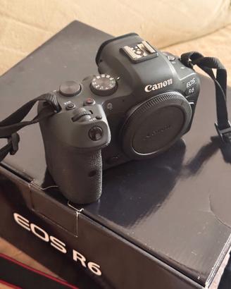 Canon EOS R6 Mark I - perfetta con batt e scatola