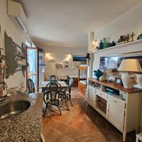 Monolocale arredato centro